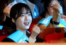 유승민 딸 유담 등장할 때마다 화제 아빠 찍어 주세요 바른정당 선출대회 참석