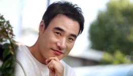더컴퍼니정우 | 배성우, 아티스트컴퍼니와 전속계약...이정재.정우성.하정우 등과 한솥밥