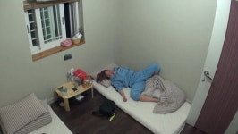 나 혼자 산다 박나래, 칫솔 물고 잠들었다…적나라한 취침 자세 공개