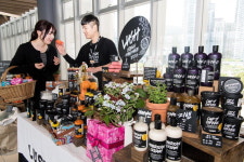 천연 화장품 향기 어때요