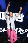 [국제포토] 장미여관 육중완 “더위 날리는 시원한 가창력 선보여” (2017 인천 펜타포트 락 페스티벌)