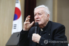 제주에서 60년 산 ‘임피제’ 맥그린치 신부… 아시아 최대 양돈장 만든  신앙심