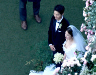 [국제포토] 송중기, 송혜교 “행복하게 웃어요!” (송중기, 송혜교 결혼식)