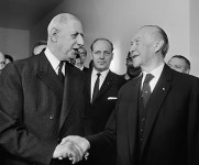 프랑스 대통령 ‘샤를드골’…  “권위 있는 대통령이자 자상한 아버지”