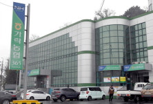 [비즈 칵테일] 6개월 직무정지된 부산 가락농협 조합장…대체 왜?