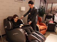 명절 피로 싹 날리는 안마의자