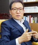 취임식 생략…김해상공회의소 회장 파격 행보