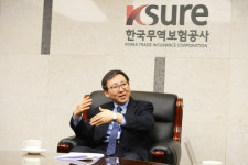 문재도 한국무역보험공사 사장, "2022년까지 중소기업에 65조 원 지원"