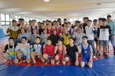 부산레슬링동우회, 전국소년체전 부산레슬링대표선수단에 격려금 전달