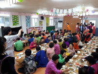 부산 사하구 다대교회, 어르신 150여 명 모시고 점심식사 대접