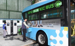 교통문화 바로 세우자 <6> 부산 전기버스 늘리자