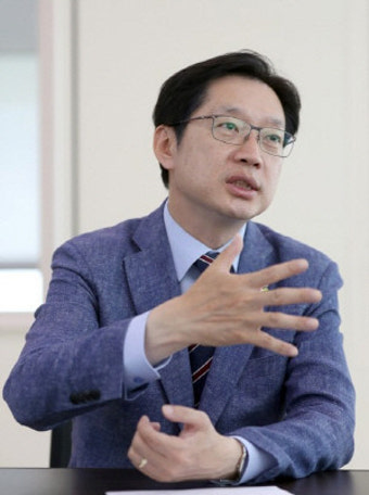 특검 “드루킹 김경수 지방선거 도왔다” …  일각 수사 방향성에 의문