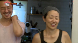 강산에, 아내 미에코 앞에서 180도 달라진 모습 ‘손님 위해 저녁 준비’