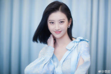 영화 ‘그레이트 월’ 방영에 여배우 경첨 관심↑, 청순한 화보 속 모습은?