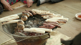 ‘한국인의 밥상’ 최불암, 나이 80에 찾은 자연밥상-제천 활산리 마을 감로꿀 밥상·꿀단지 마을·유근피·콩강정·대파 장아찌· 파구이·올갱이국