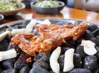 1만3000원 강원도 춘천의 맥반석닭갈비, 이미 방송 출연만 5번 넘은 ‘참나무숯불닭갈비’