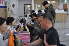 (주)지에스25 진해해양의료원점 | 건협 부산검진센터, 진해해양의료원과 함께 건강증진캠페인 실시