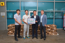 사조 동아원(주) 부산공장, 동구에“밀가루”100박스 기탁