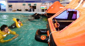 해수부, 안전성 높인 어선용 구명의 선보여