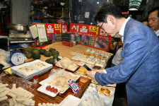 김경수 도지사, 추석맞이 민생현장 소통 행보