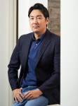 서로 다른 세계의 두 남자 폭소케미 “부산사투리 갖고 놀았죠”