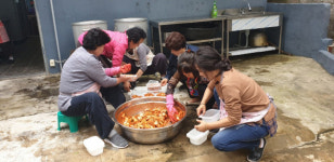 거제4동, 해맞이마을 어르신과 함께하는 행복한 밥상 나눔