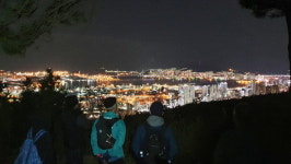 부산항 야경 따라 ‘8㎞ 산행’…바다를 즐기는 또 다른 방법
