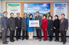 대림쌍용강변타운 입주자 대표회의, 북구청에 성금 300만원 기탁