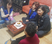 서구 서대신4동 지역사회보장협의체,『희망나눔 생신축하 봉사단』운영