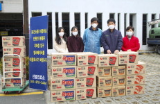 주식회사 농심 녹산공장, 강서구보건소에 격려품 전달