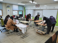 특수학교 경남은광학교 교직원, 아이들 위해 마스크 제작