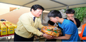 부산 동래구, 어린이날 맞아 복지시설 아동에게 선물 전달 外