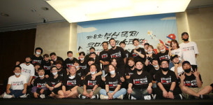 관객 밀착 없어도 빵빵 터지게…올 부산코미디페스티벌 새로운 개그 선사
