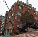 ‘공공목욕탕’용으로 산 건물 사용불가…어이없는 행정에 허물고 다시 지어야