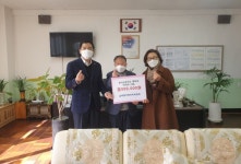 사상구 삼락동 주민자치위원회, 삼덕초등학교 졸업생 장학금 전달 外