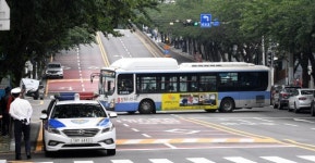 꽃마을 입구 시내버스 ‘40년 유턴’ 이제와 불법이라니…