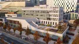 촬영소 미적 17년째 핑계…예산 없다면서 서울사옥(시세 200억 추정) 안 팔아