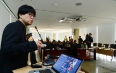 광주역 앞 교통섬은 혁명의 교차로