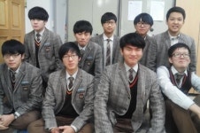 한국에서 고등학생으로 산다는 것은