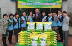 곡성 옥과농협·주부대학 우리쌀 67포 전달