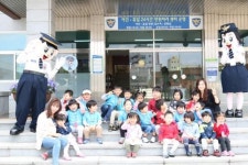 “포돌이와 함께 생활안전 배워요” 정읍경찰서, 영유아 체험교육 효과 ‘톡톡’