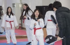 조선대 온 중국 고교생들 “태권도 발차기 배워요”