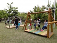 중외공원 이색 놀이터 개장광주시립미술관 어린이 놀이터조각가들 그네·의자 등 선보여