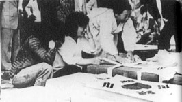 상무관엔 무명천 덮인 시신 가득 ‘통곡의 광주’