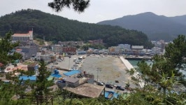 어부 대신 관광객 … 흑산도 예리항에 파시골목