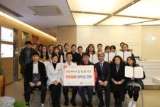 김성훈 목포 예치과 원장 장학금 전달