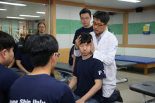 통증·불면증 유발 … 바른 자세·스트레칭 생활화 중요