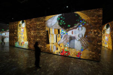 제주 성산 ‘빛의 벙커: 클림트’