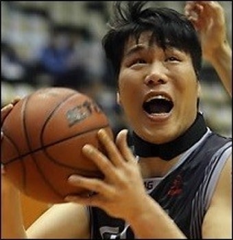 서장훈, 대기록 1만3231점으로 선수생활 마침표