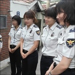 할머니 쌈짓돈 찾아준 여경, 전재산을 찾아준 감동 사연
